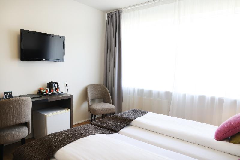 اتاق استاندارد سه نفره, Fosshotel Westfjords