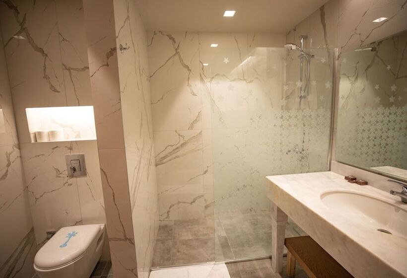 标准间, Grand Kartal