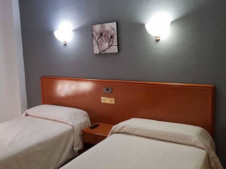 غرفة قياسية, Lazaro