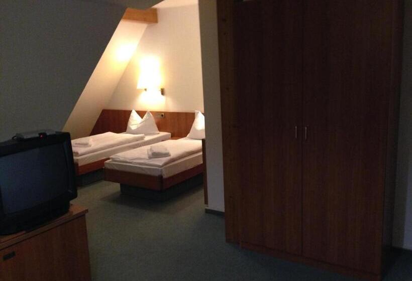 Номер Стандарт, Zur Panke