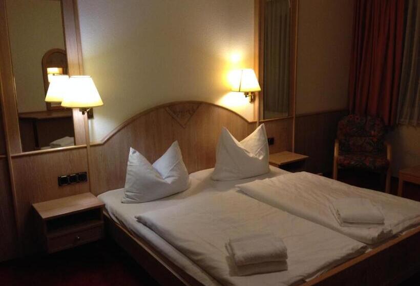 Номер Стандарт, Zur Panke