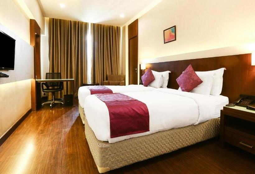 Номер Deluxe, Treebo Premium Eden Residency