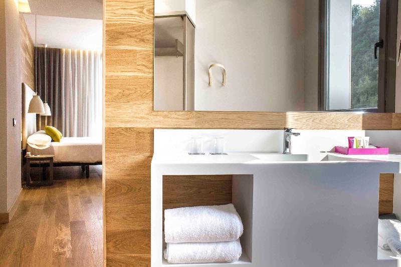 주니어 스위트, Zenit San Sebastian