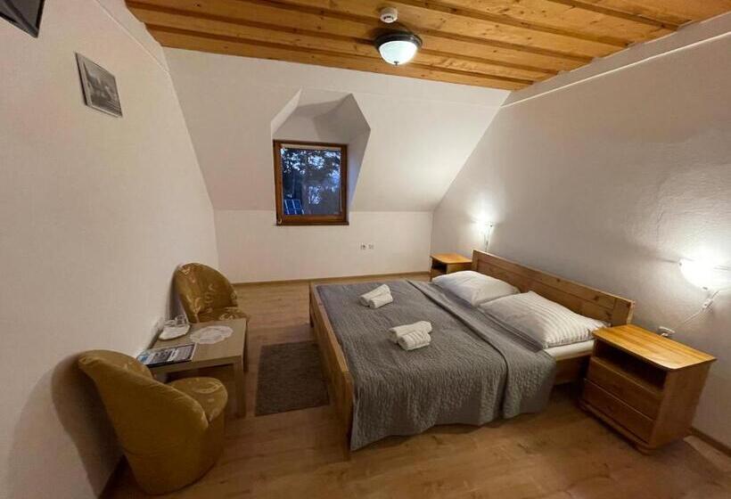 غرفة ديلوكس, Slanický Dvor