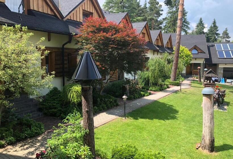 جناح غرفتين نوم, Slanický Dvor