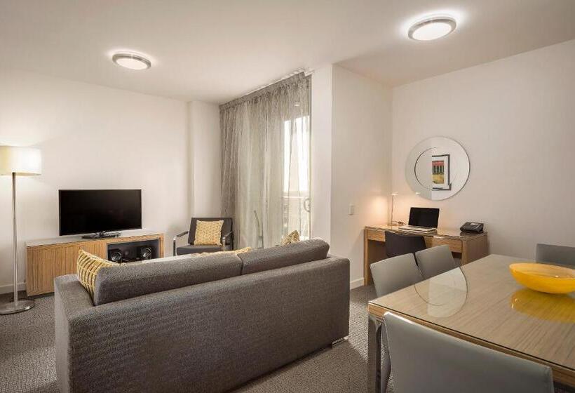 آپارتمان 1 خوابه, Quest King William South