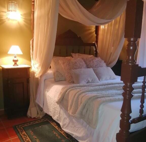 스탠다드 자쿠지 룸, Cal Pons