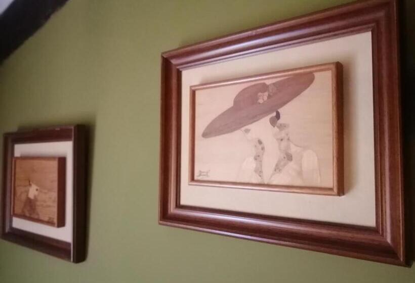 스탠다드 자쿠지 룸, Cal Pons