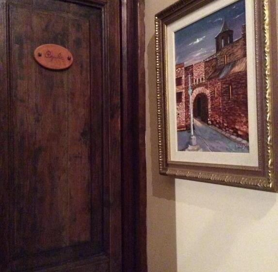 스탠다드 자쿠지 룸, Cal Pons