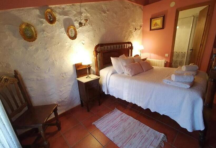 발코니가 있는 4인용 스탠다드 룸, Cal Pons