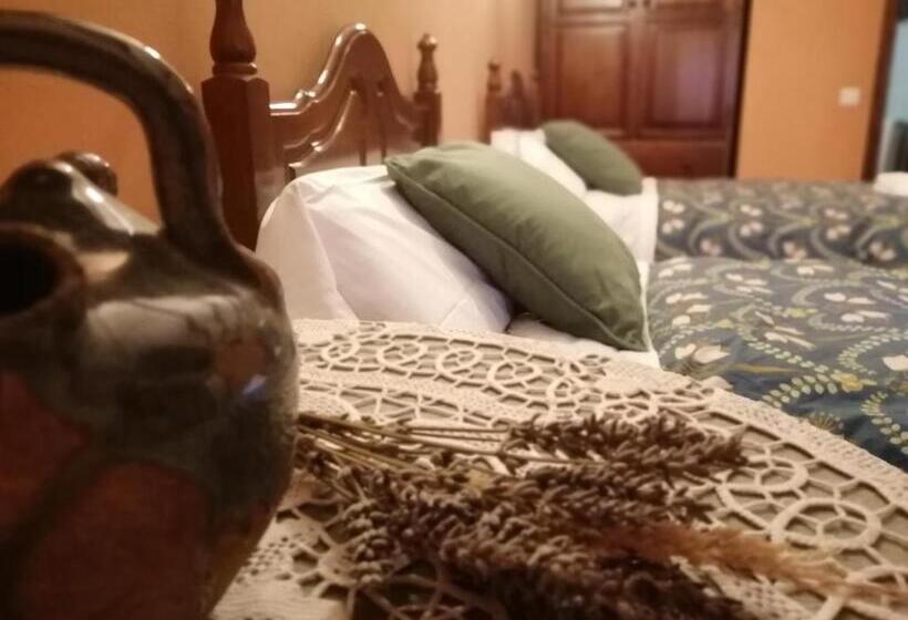 스탠다드 룸, Cal Pons