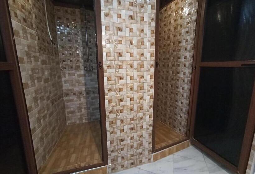 공동 객실, Happy Surf Hostel