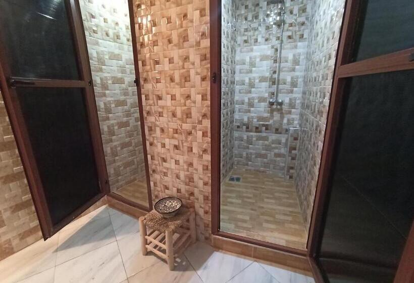 공동 객실, Happy Surf Hostel