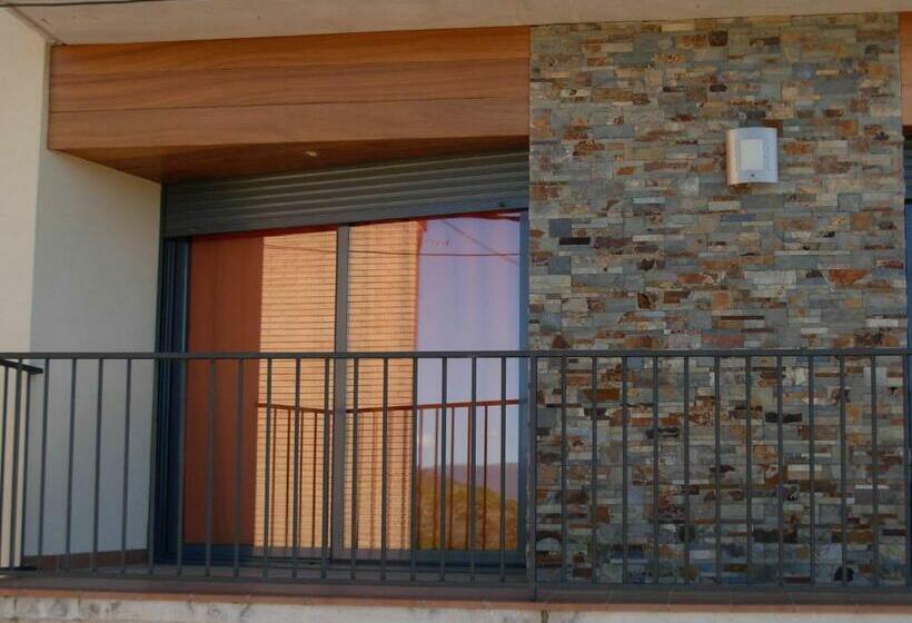 דירת שני חדרים, Cal Ribero