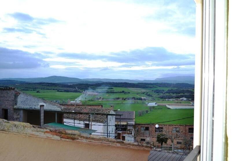 דירת חדר, Cal Ribero