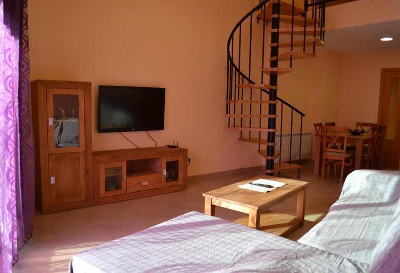 דירת שלושה חדרים, Cal Ribero