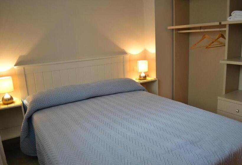 דירת שני חדרים, Cal Ribero