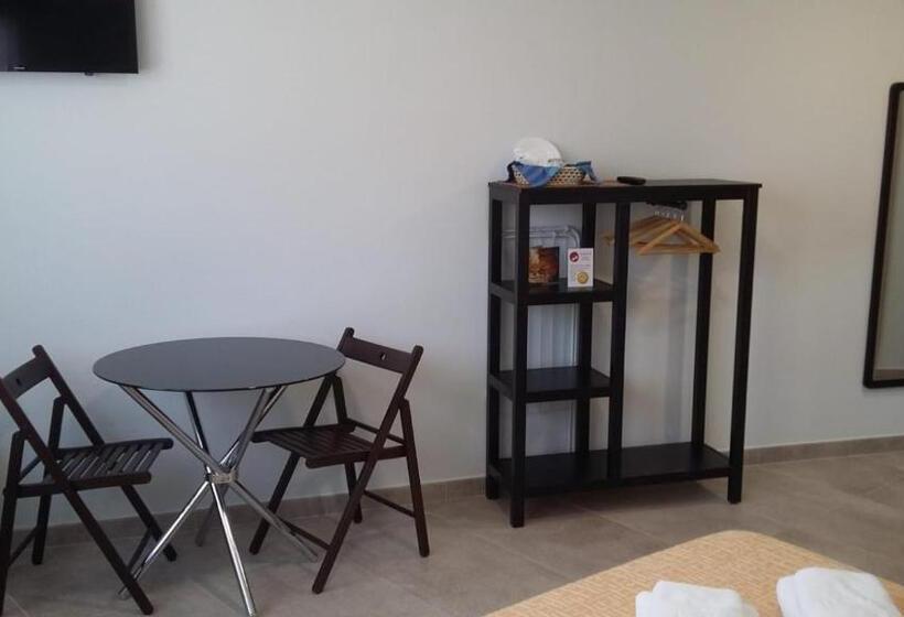 חדר סטנדרט מותאם לאדם עם מוגבלויות, Cal Ribero