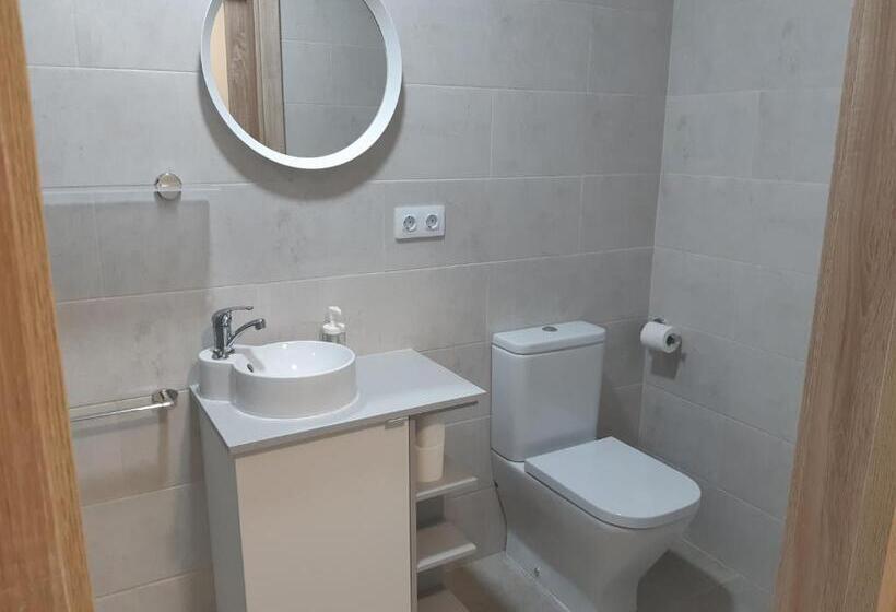 דירת חדר בקומת קרקע, Cal Ribero