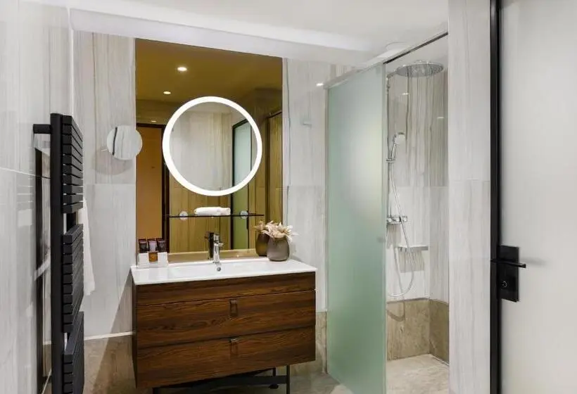 Suite Junior, Emerald
