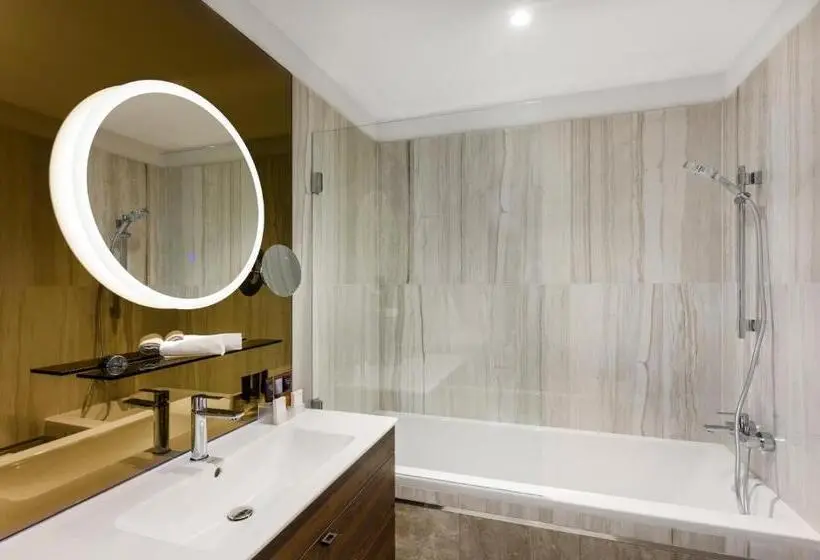 Quarto superior, Emerald