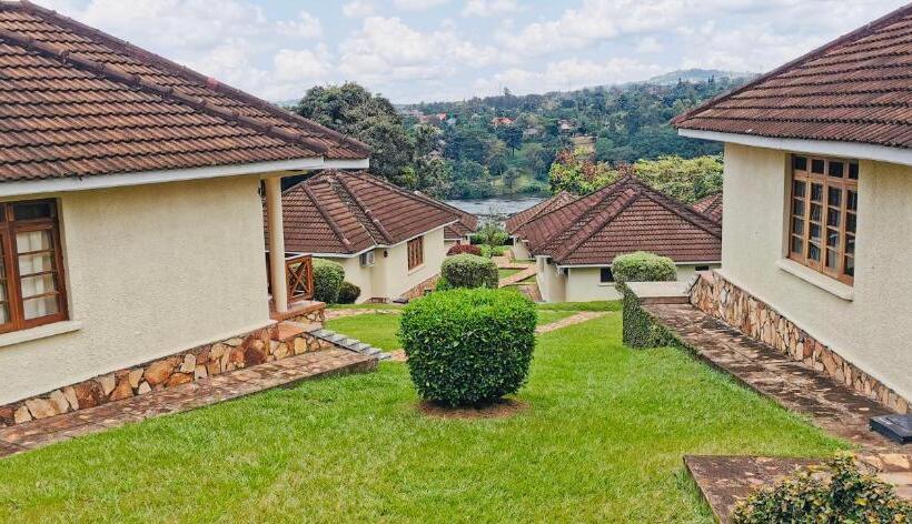 اتاق استاندارد با چشم‌انداز, Jinja Nile Resort