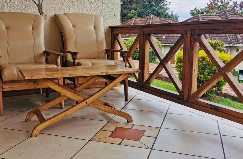 اتاق استاندارد, Jinja Nile Resort