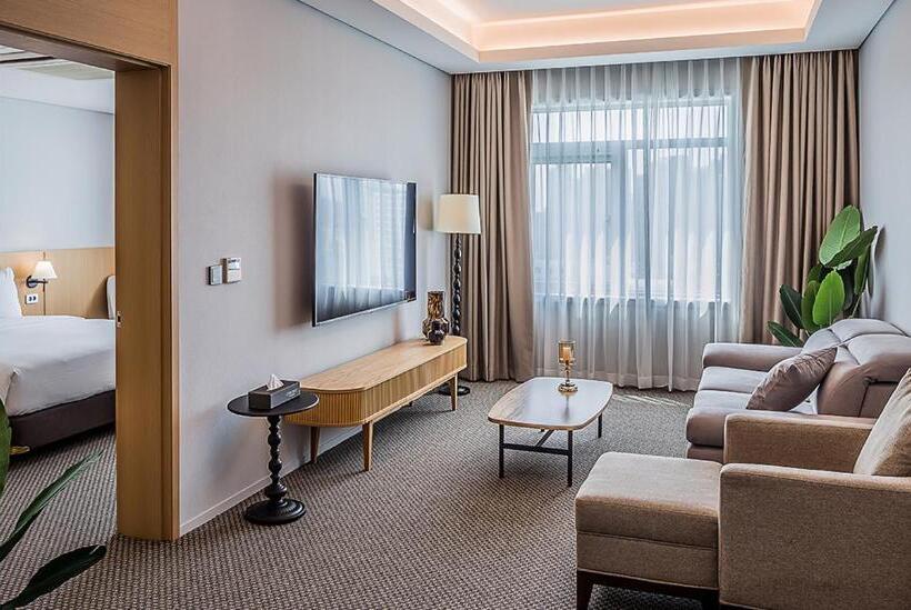 جناح جونيور, Aank Hotel Incheon Guwol