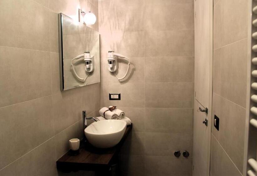 اتاق استاندارد با چشم‌انداز دریا, Navicri B&b