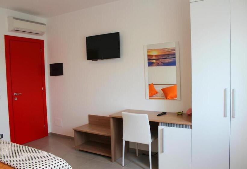 اتاق راحتی سه تخته, Navicri B&b