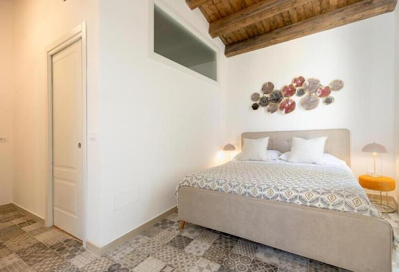 Suite Terasszal, Ortigia Boutique Palace
