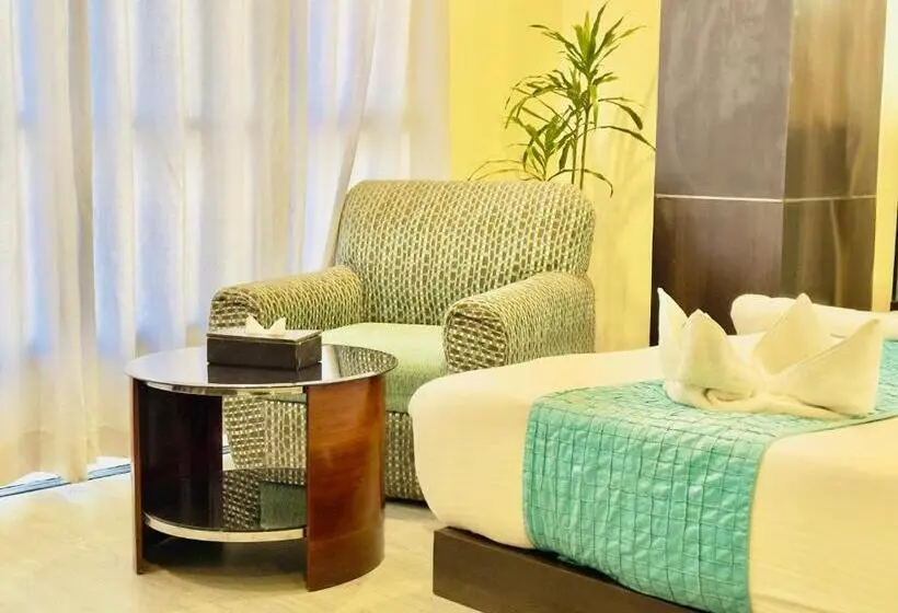 デラックスルーム, Tara Palace Resort And Spa