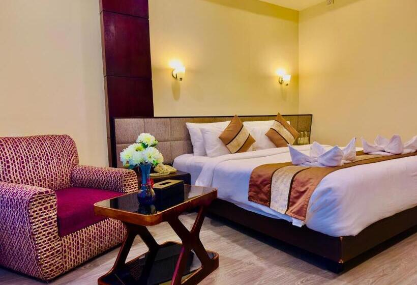 غرفة ديلوكس, Tara Palace Resort And Spa