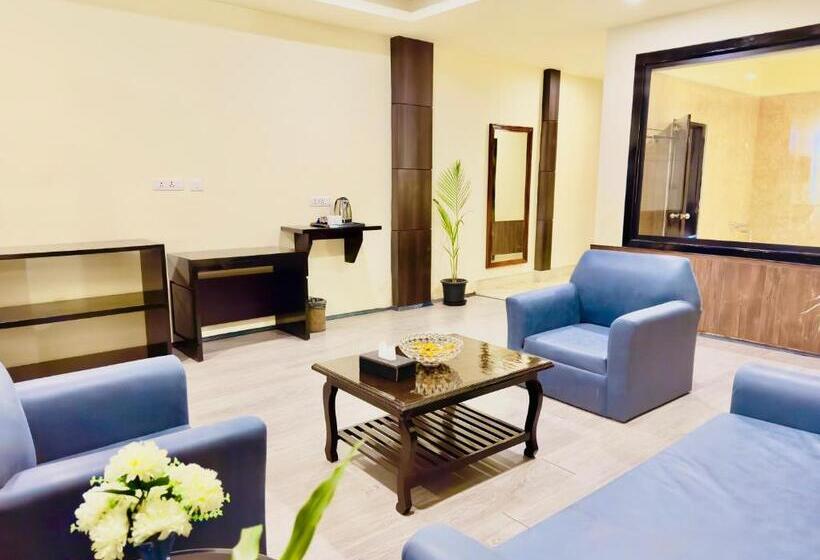 جناح مطلّ علي الجبل, Tara Palace Resort And Spa