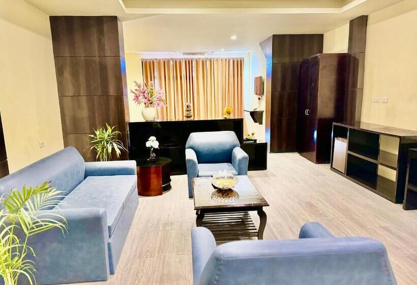 山景套房, Tara Palace Resort And Spa