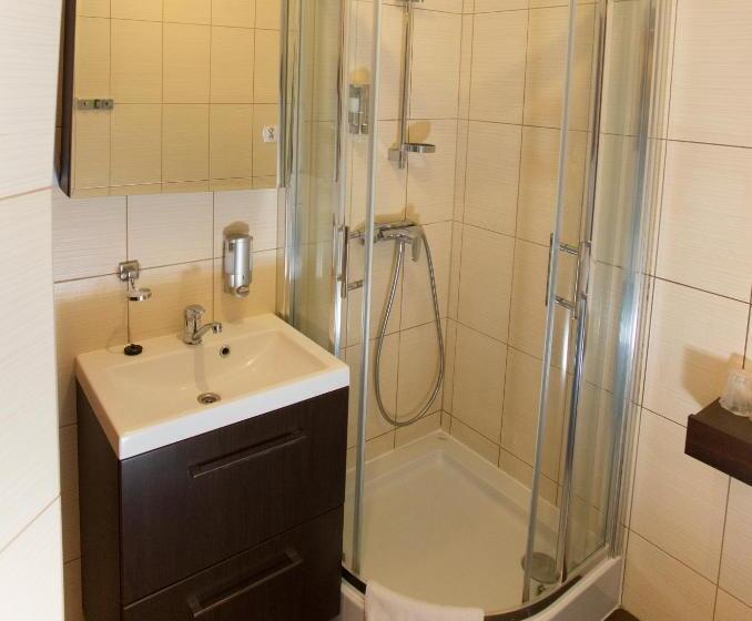 اتاق استاندارد, Kakadu