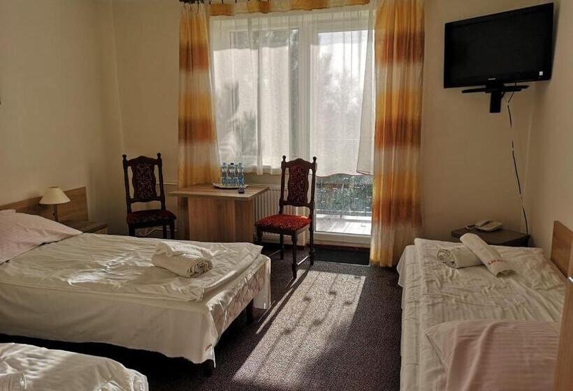 اتاق استاندارد سه نفره, Kakadu