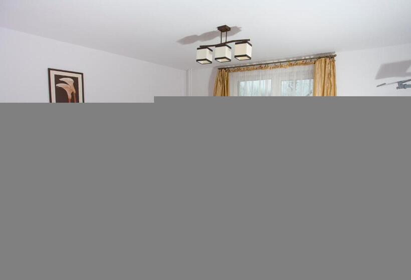 اتاق استاندارد با بالکن, Kakadu