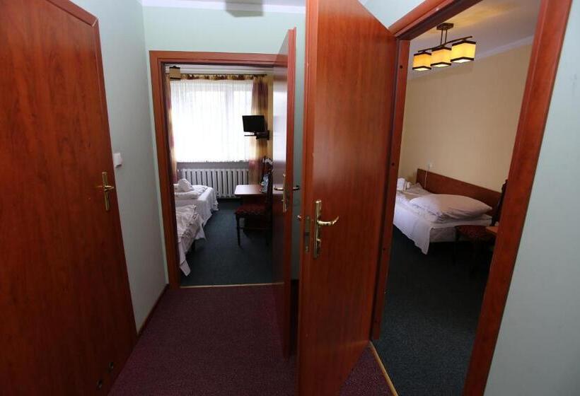 اتاق استاندارد چهار تخته, Kakadu