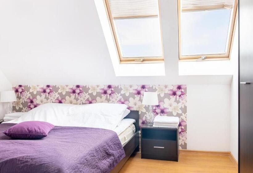 Номер Стандарт Трехместный, Pokoje Zygmuntowska