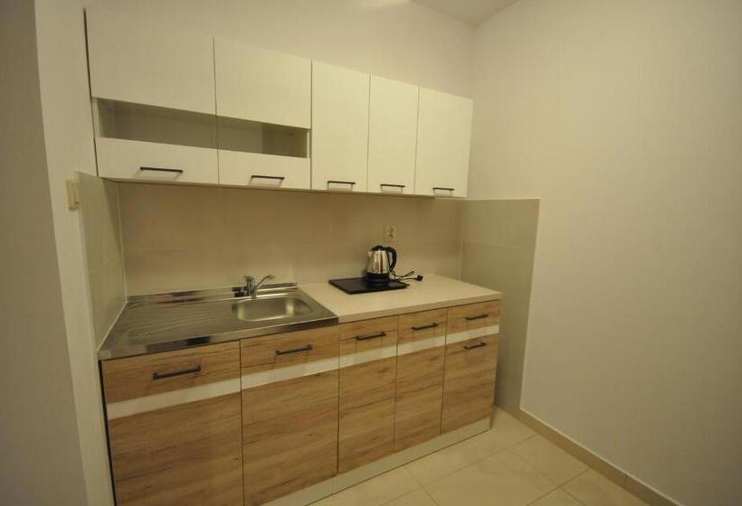 Трехместный Номер Стандарт с Балконом, Pokoje Zygmuntowska