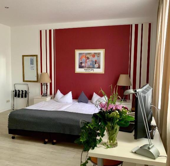 اتاق استاندارد, Art Hotel Köln