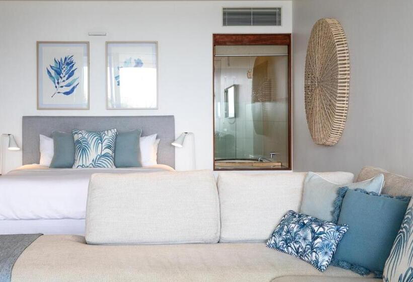 スタンダードスタジオ, Beach Suites