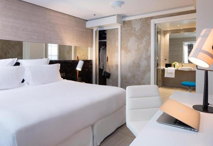 اتاق سوپریور, Dupondsmith