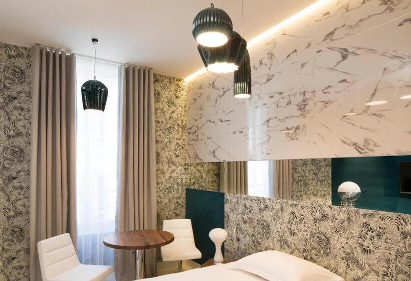 آپارتمان 2 خوابه, Dupondsmith