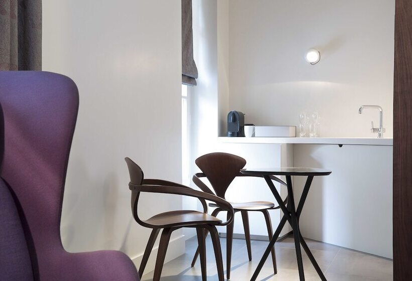 آپارتمان 2 خوابه, Dupondsmith