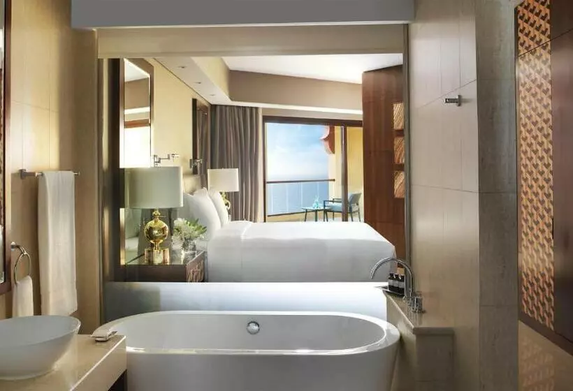 اتاق استاندارد با تخت بزرگ, Fairmont Ajman