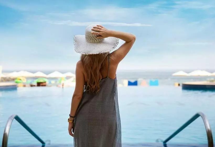 سوییت جونیور, Fairmont Ajman
