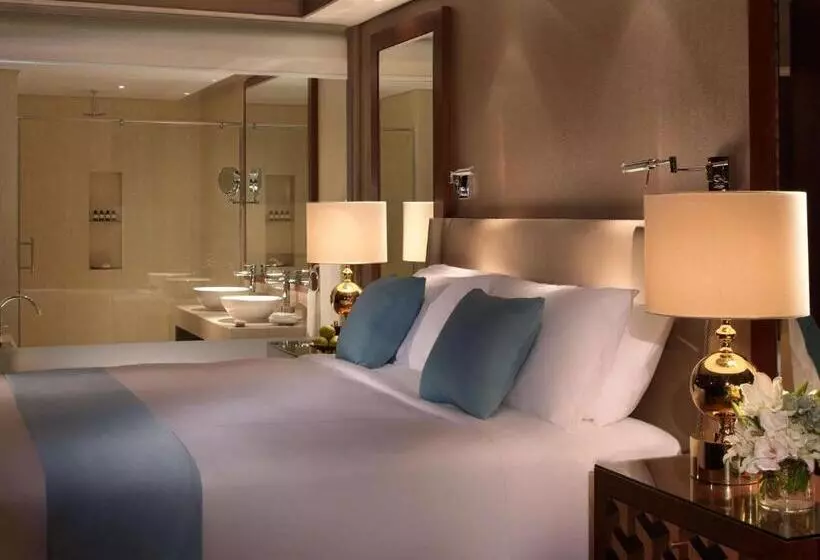 سوییت جونیور با چشمانداز دریا, Fairmont Ajman