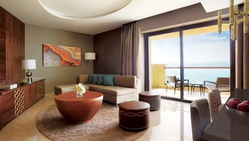 سوییت با چشمانداز دریا, Fairmont Ajman